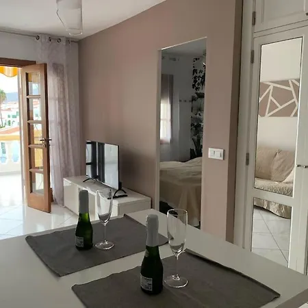 Апартаменты Monamie *